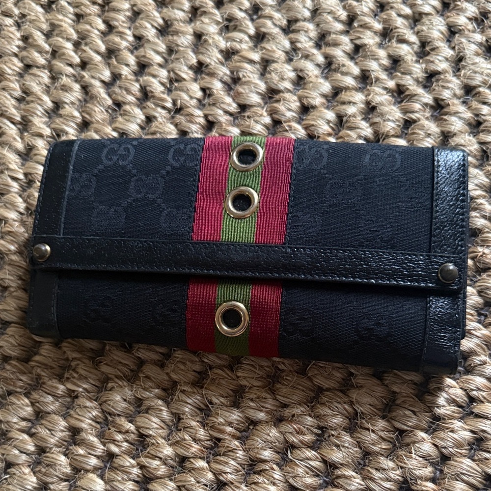 Gucci Black Clutch with Red and Green Stripe continental wallet, great condition